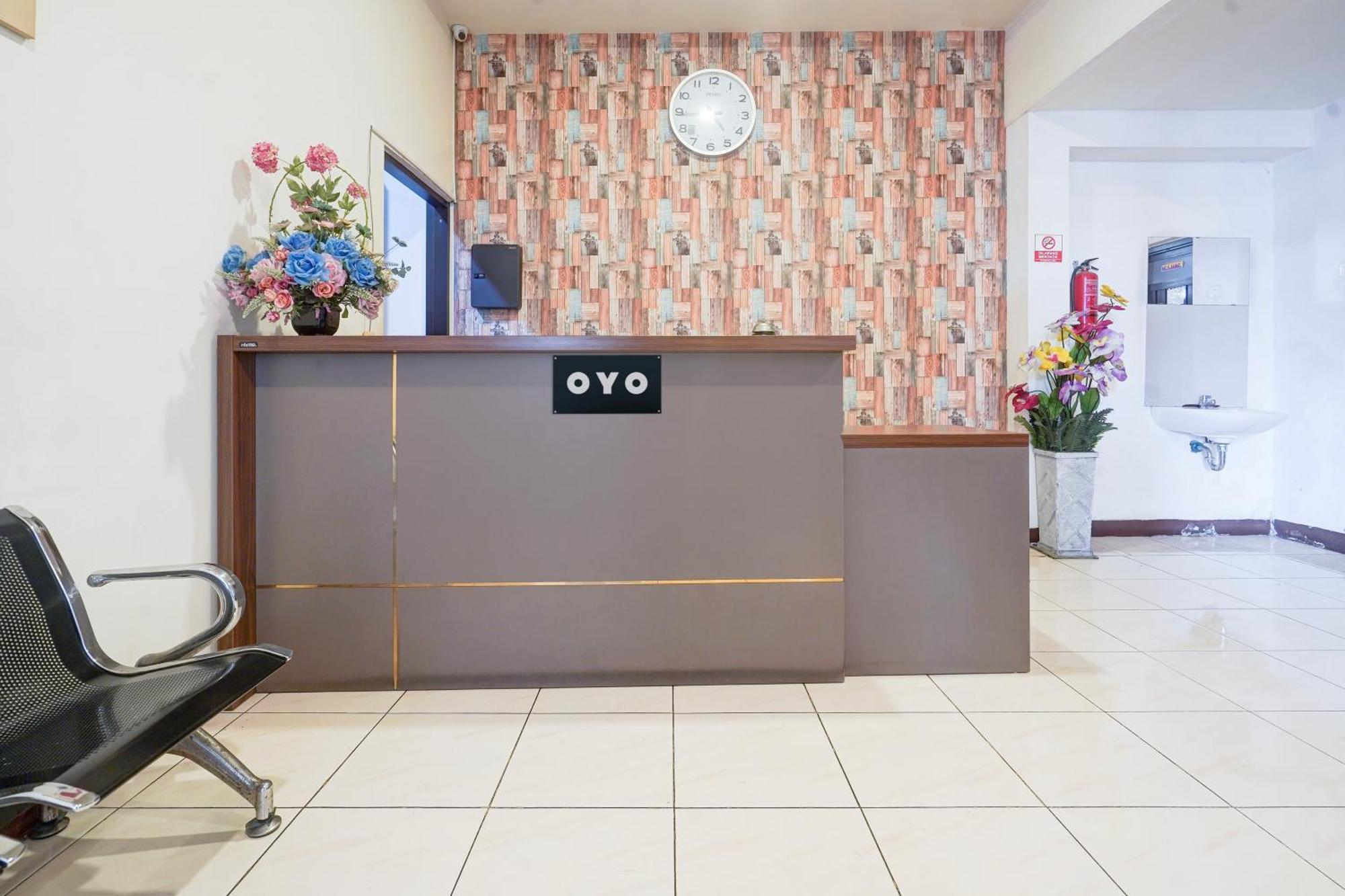 Hotel O Rappocini Near Rsia Paramount Makassar Eksteriør billede