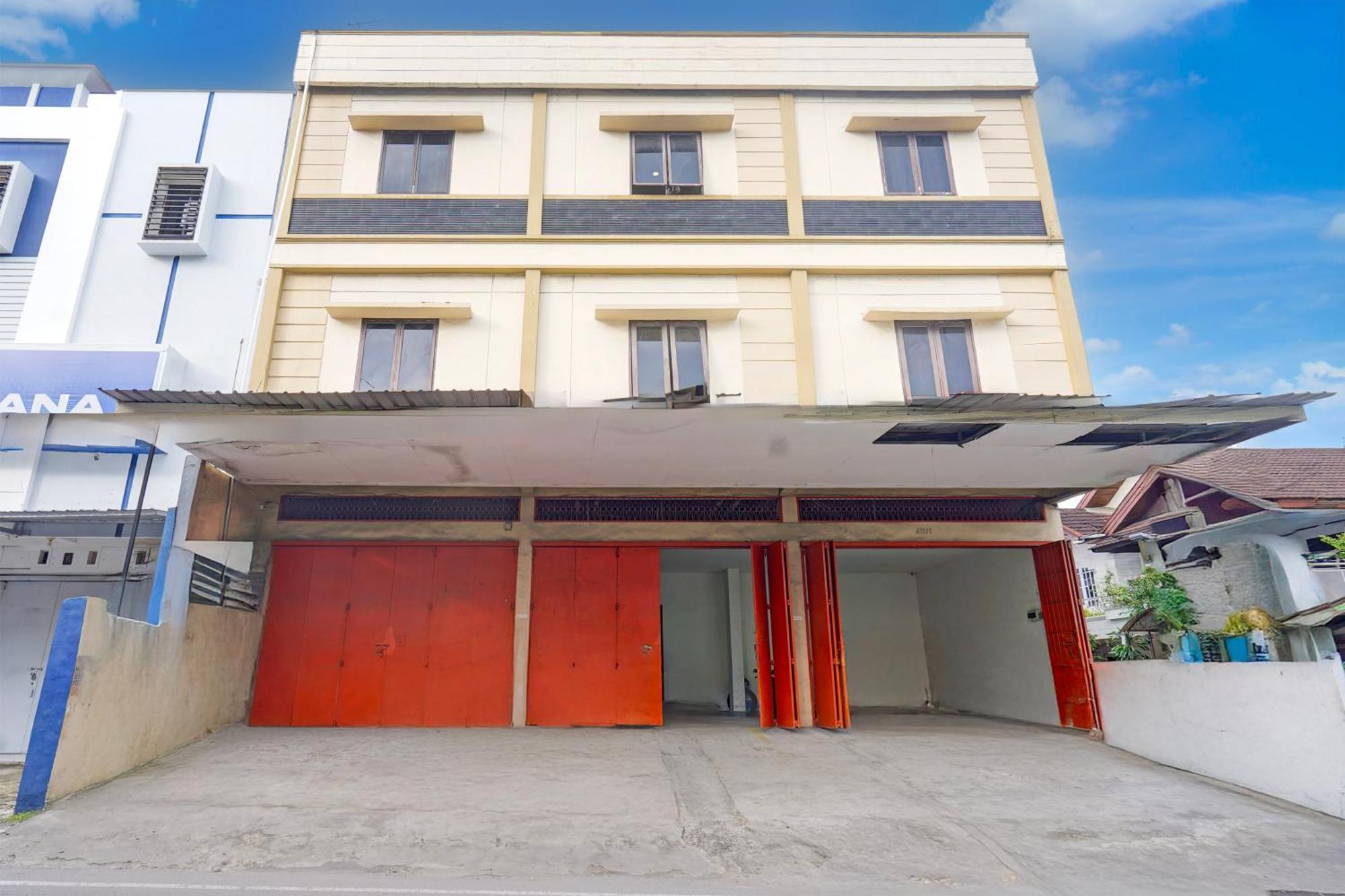 Hotel O Rappocini Near Rsia Paramount Makassar Eksteriør billede